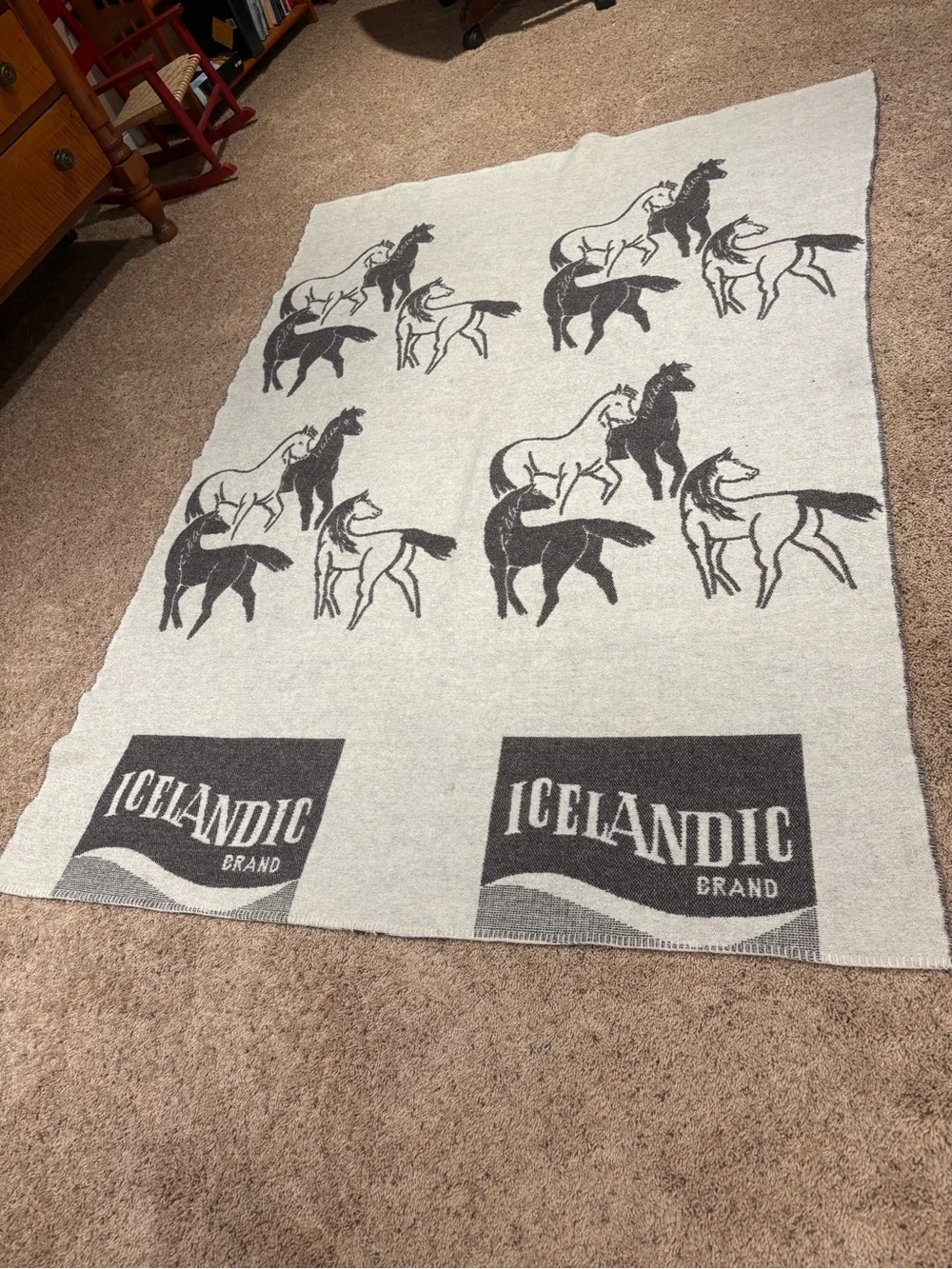 Icelandic Brand Vintage wool reversible blanket Wild horse motif mustang cream